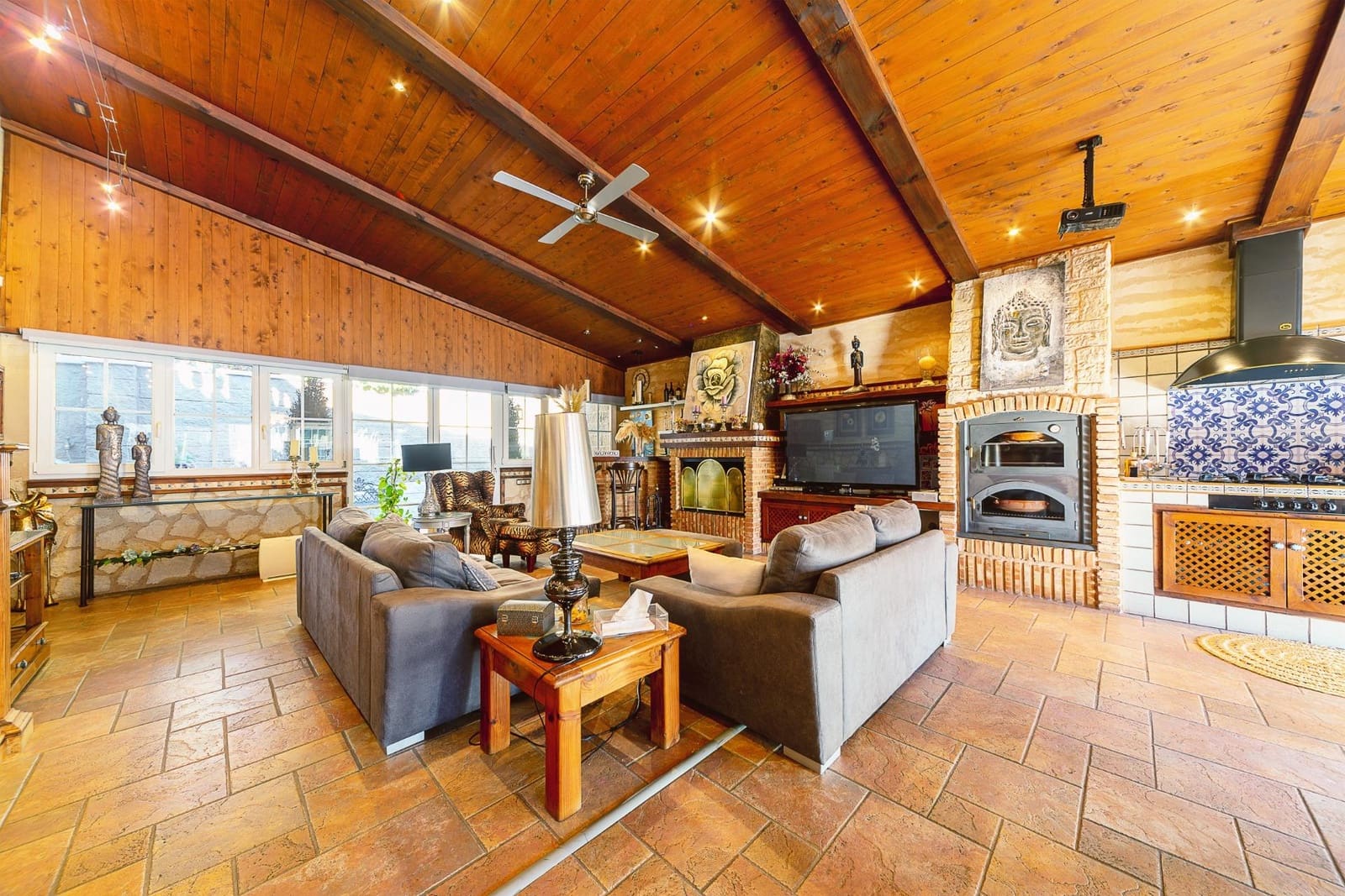 5 slaapkamer Villa te koop in Elda met zwembad garage - € 795.000 (Ref: 8786429)