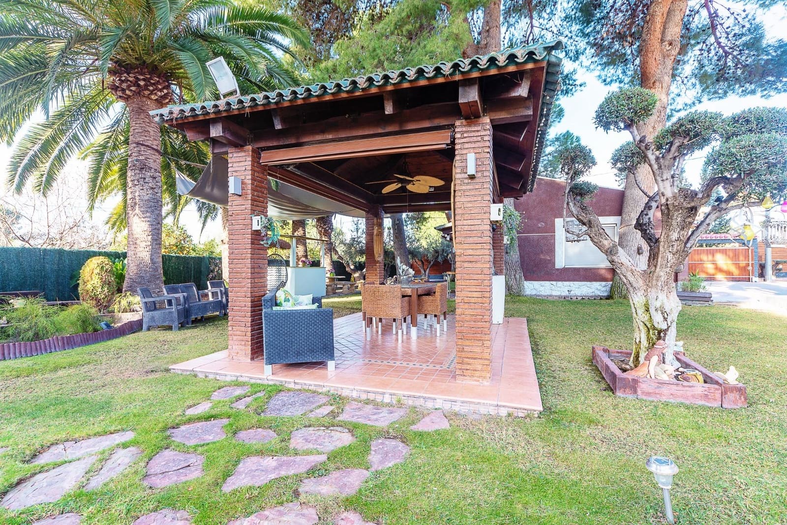 5 slaapkamer Villa te koop in Elda met zwembad garage - € 795.000 (Ref: 8786429)