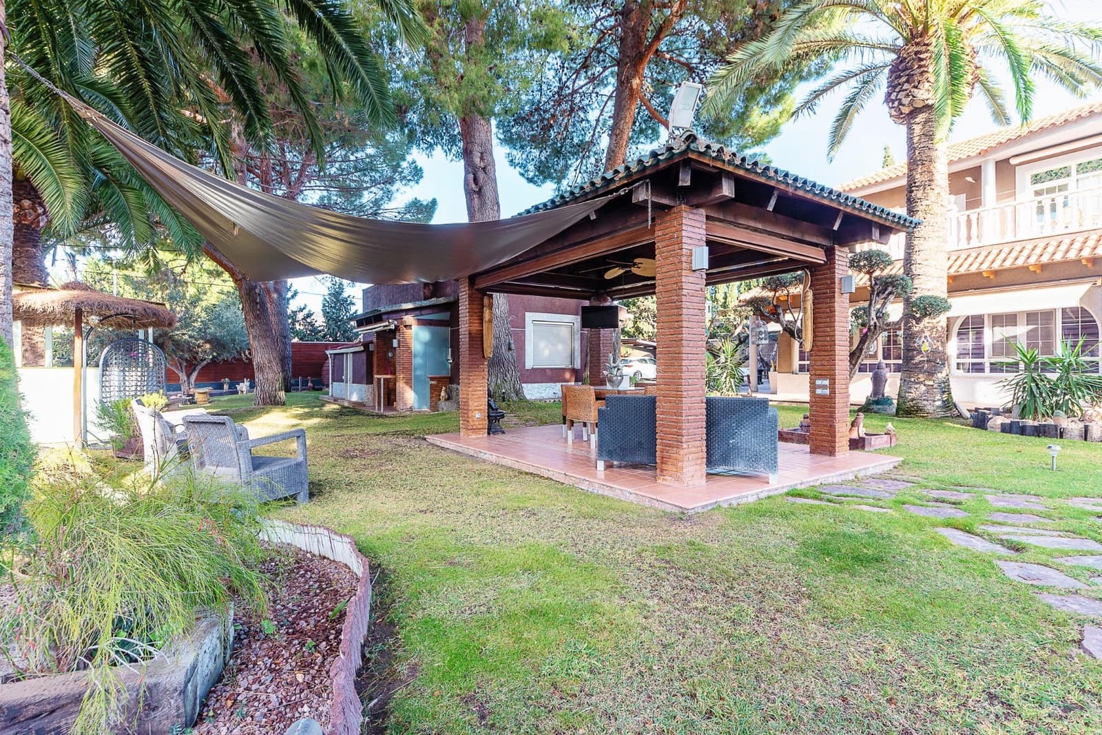 5 slaapkamer Villa te koop in Elda met zwembad garage - € 795.000 (Ref: 8786429)