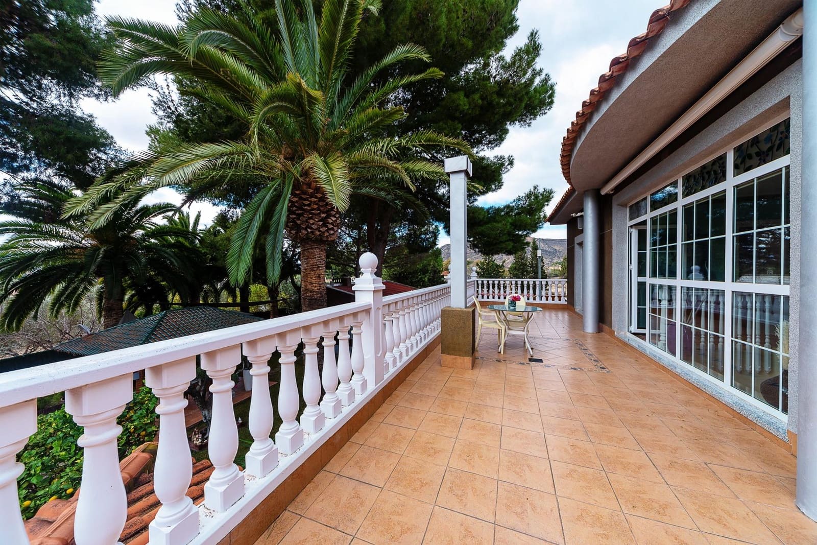 5 slaapkamer Villa te koop in Elda met zwembad garage - € 795.000 (Ref: 8786429)