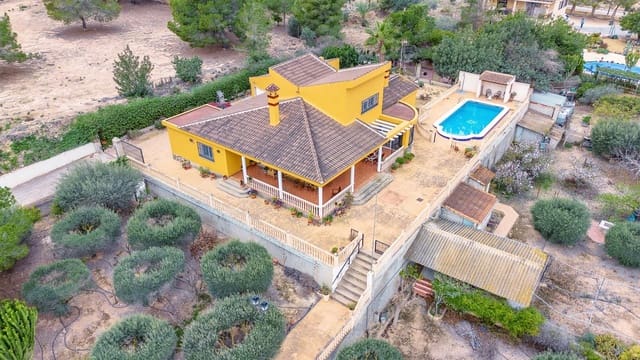 4 soverom Villa til salgs i Montepinar - La Aparecida - Raiguero, Orihuela med svømmebasseng garasje - € 799 000 (Ref: 8827491)