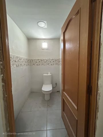 Comercial para venda em Carolinas Altas, Alicante cidade - 180 000 € (Ref: 8836642)