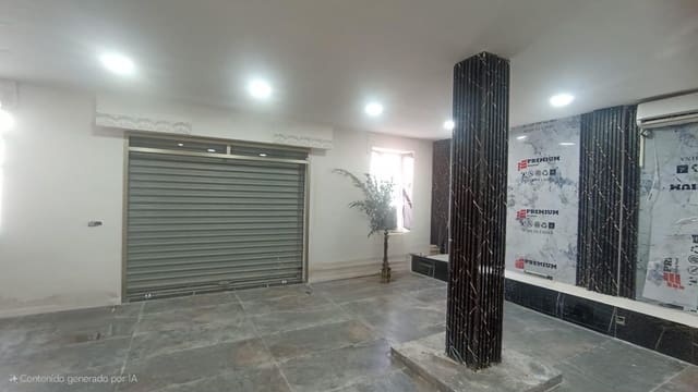 Comercial para venda em Carolinas Altas, Alicante cidade - 180 000 € (Ref: 8836642)