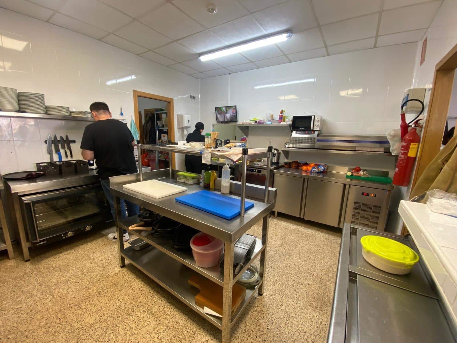 Business for sale in El Campello - € 224,000 (Ref: 8836647)