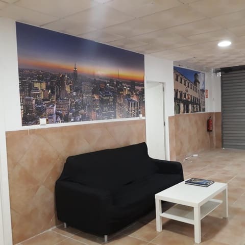 Commercial for sale in Alicante / Alacant city - € 127,500 (Ref: 8847714)
