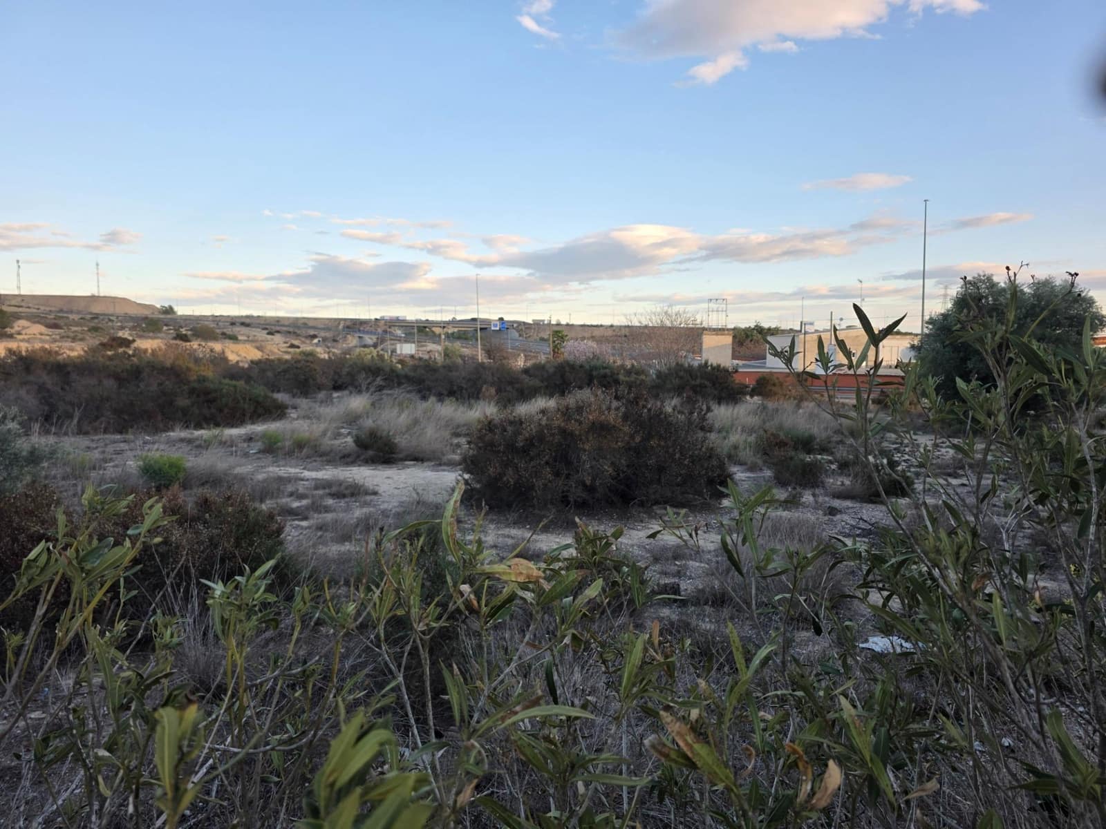 Teren niezagospodarowany na sprzedaż w Monforte del Cid - 249 000 € (Ref: 8847717)