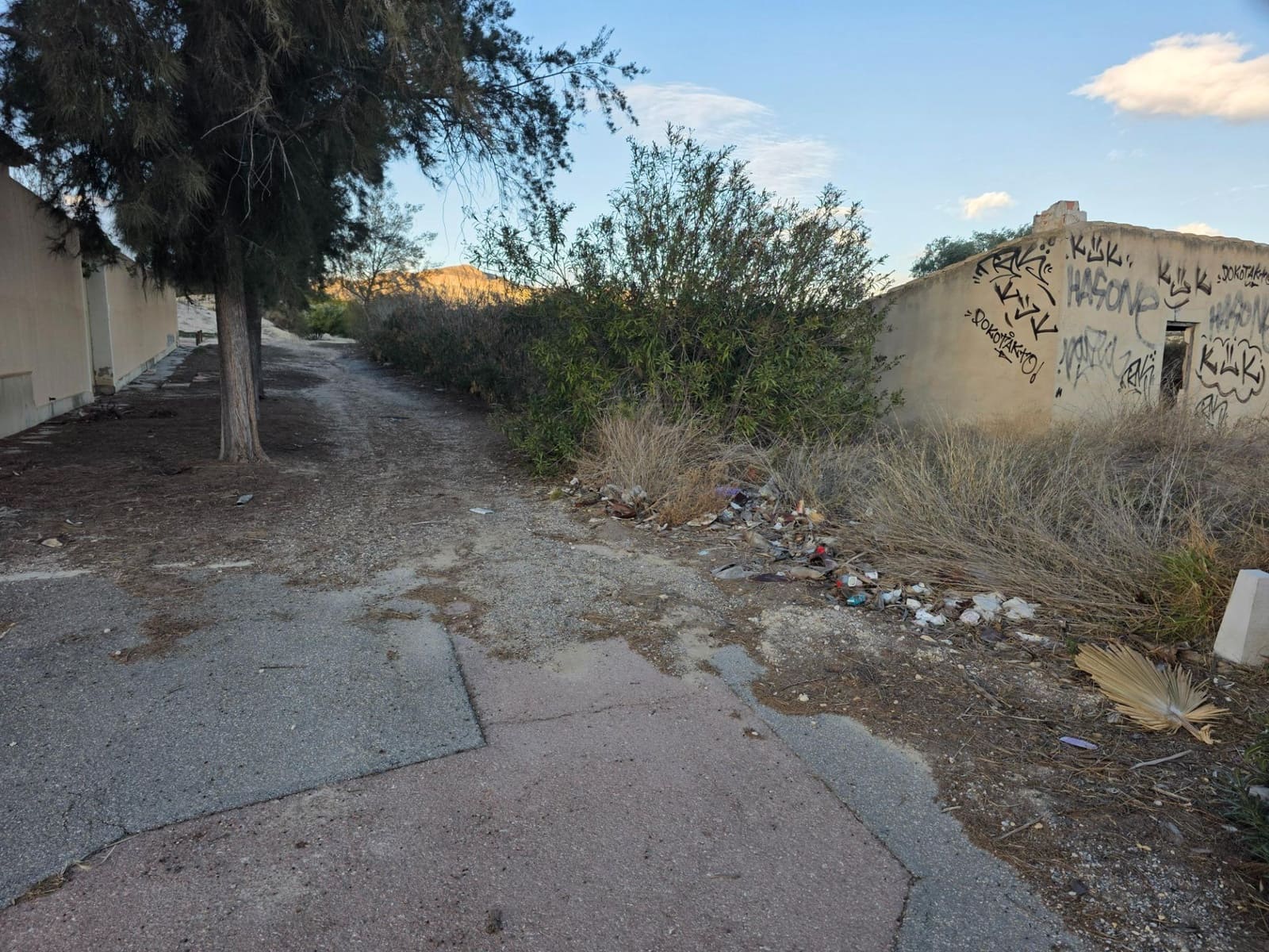 Teren niezagospodarowany na sprzedaż w Monforte del Cid - 249 000 € (Ref: 8847717)