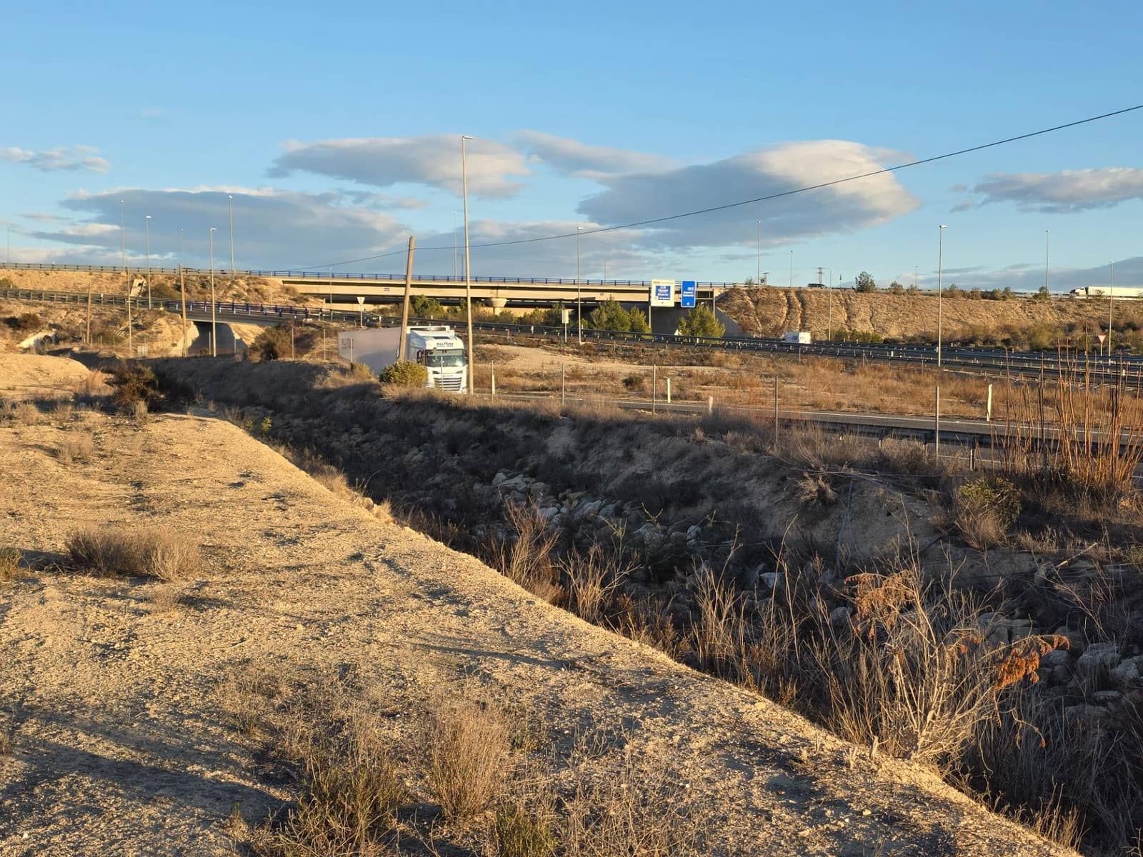 Teren niezagospodarowany na sprzedaż w Monforte del Cid - 249 000 € (Ref: 8847717)