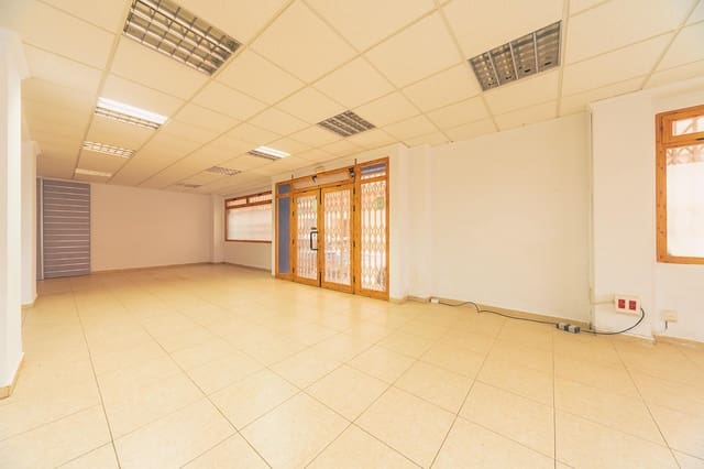 Local Comercial en Centro Urbano, Dénia en venta - 190.000 € (Ref: 8854874)