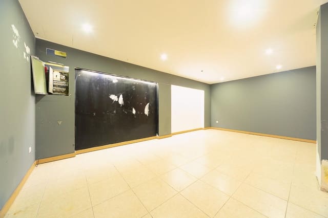 Local Comercial en Centro Urbano, Dénia en venta - 190.000 € (Ref: 8854874)