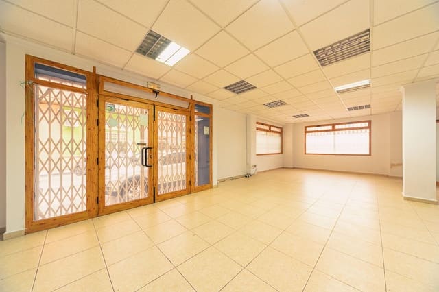 Local Comercial en Centro Urbano, Dénia en venta - 190.000 € (Ref: 8854874)