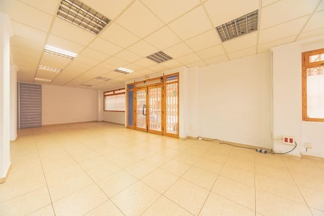 Erhverv til salg i Centro Urbano, Dénia - € 190.000 (Ref: 8854874)