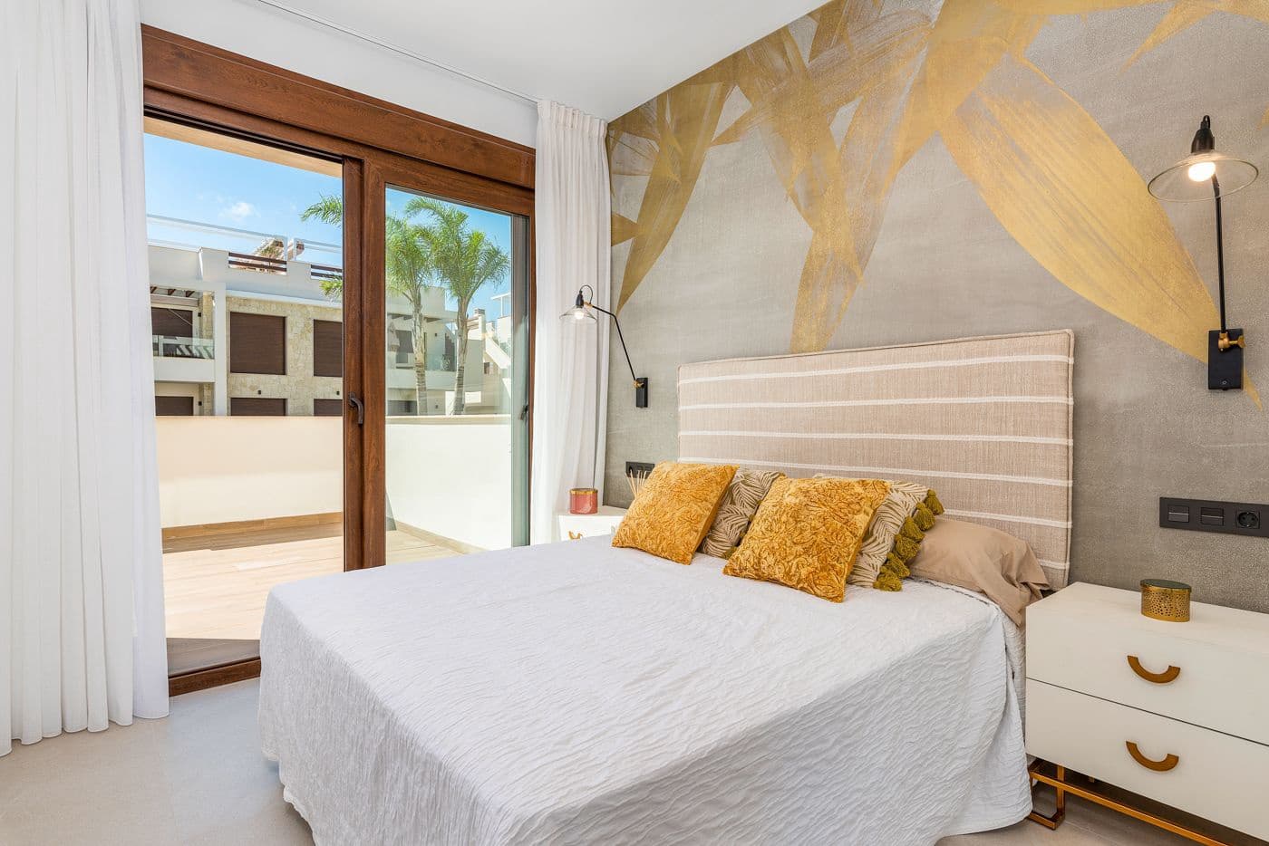 2 quarto Bungalow para venda em Los Balcones com piscina - 265 000 € (Ref: 8854907)
