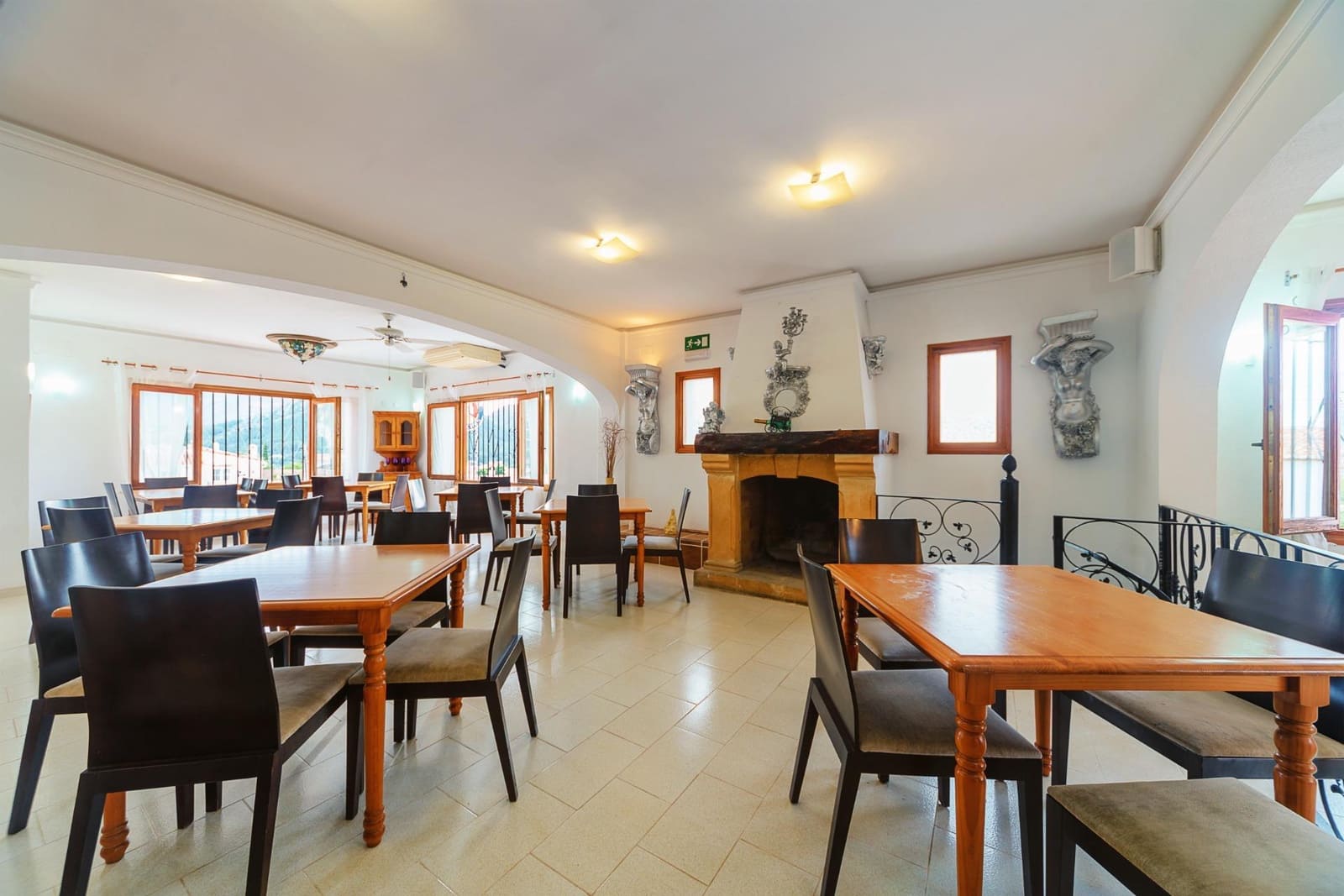 4 slaapkamer Villa te koop in Orba met zwembad garage - € 680.000 (Ref: 8879813)