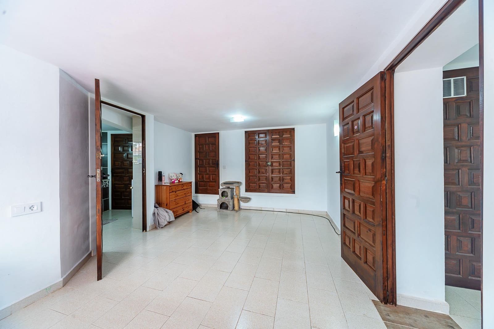 4 slaapkamer Villa te koop in Orba met zwembad garage - € 680.000 (Ref: 8879813)