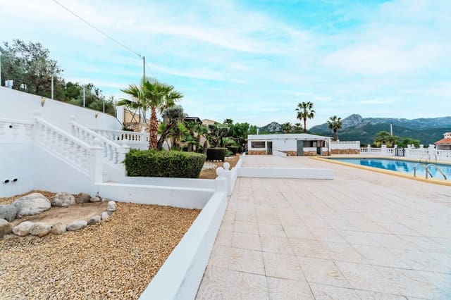 4 camera da letto Villa in vendita in Orba con piscina garage - 680.000 € (Rif: 8879813)