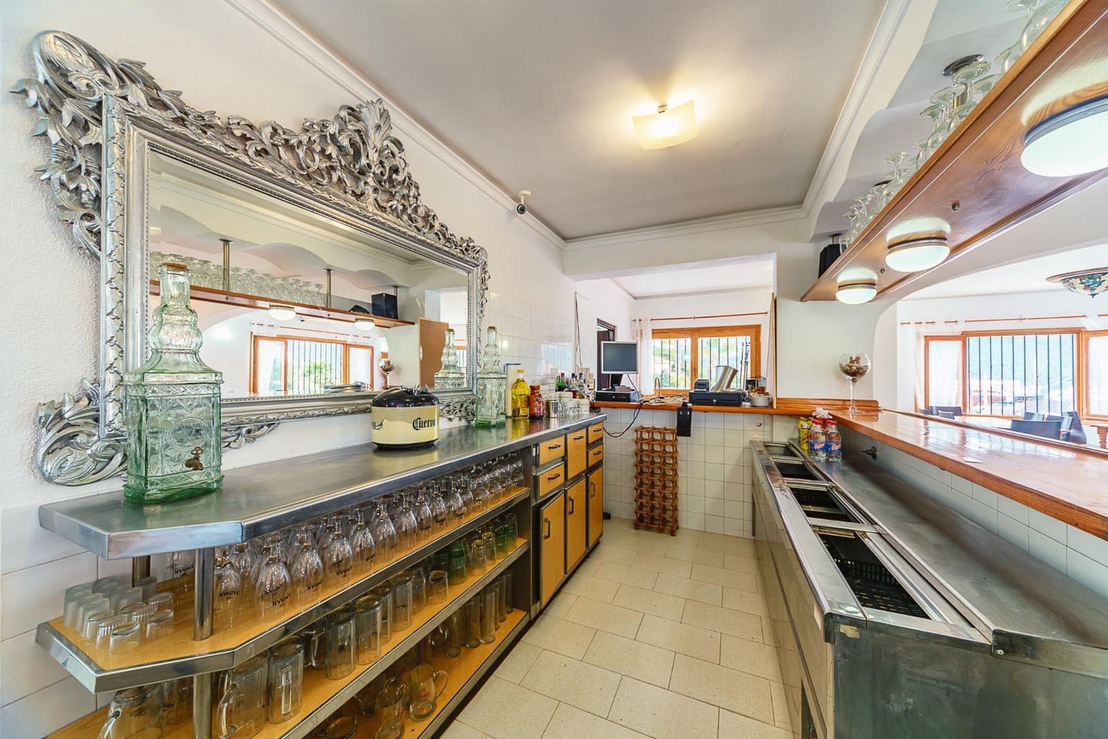 4 slaapkamer Villa te koop in Orba met zwembad garage - € 680.000 (Ref: 8879813)