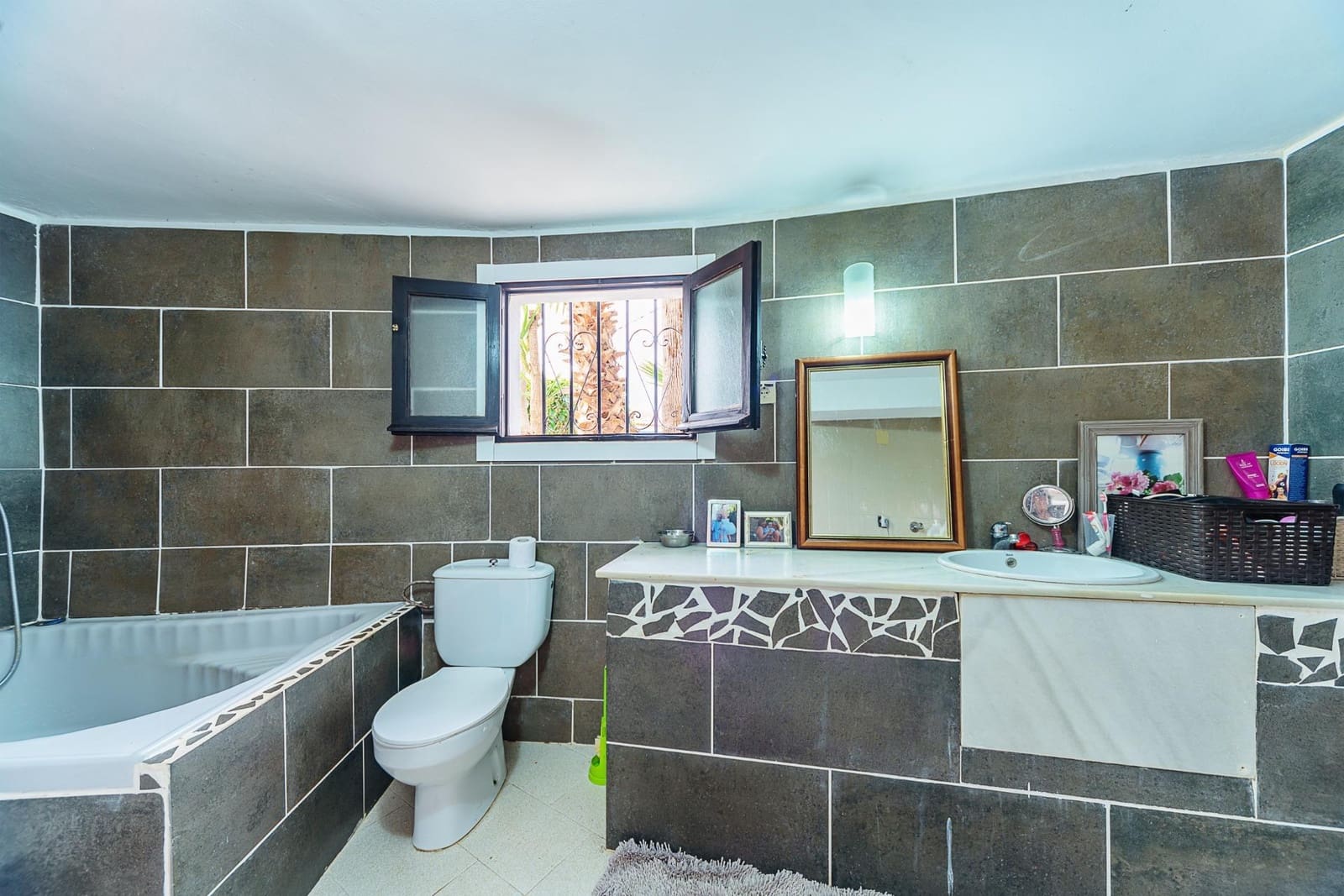 4 slaapkamer Villa te koop in Orba met zwembad garage - € 680.000 (Ref: 8879813)