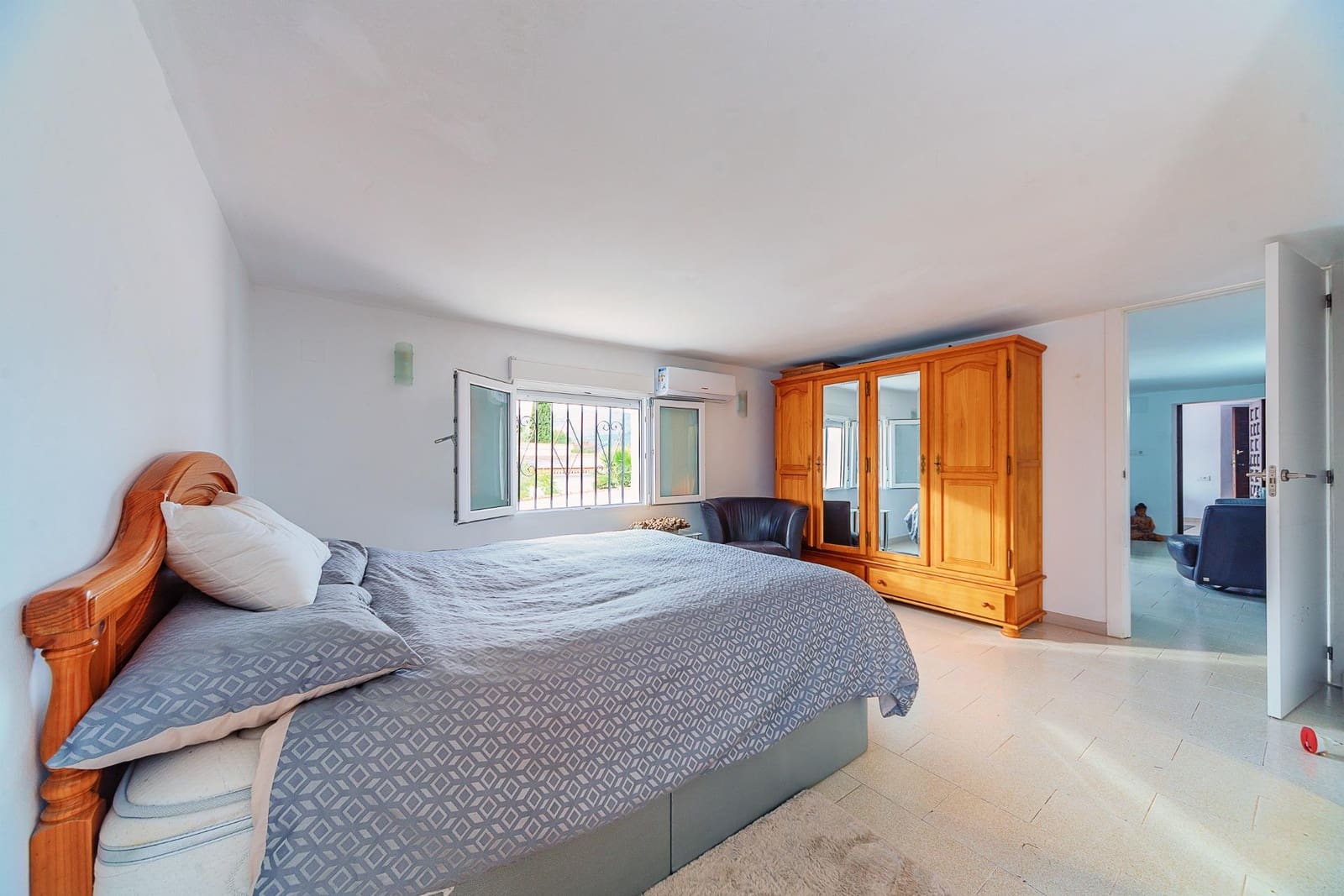 4 slaapkamer Villa te koop in Orba met zwembad garage - € 680.000 (Ref: 8879813)