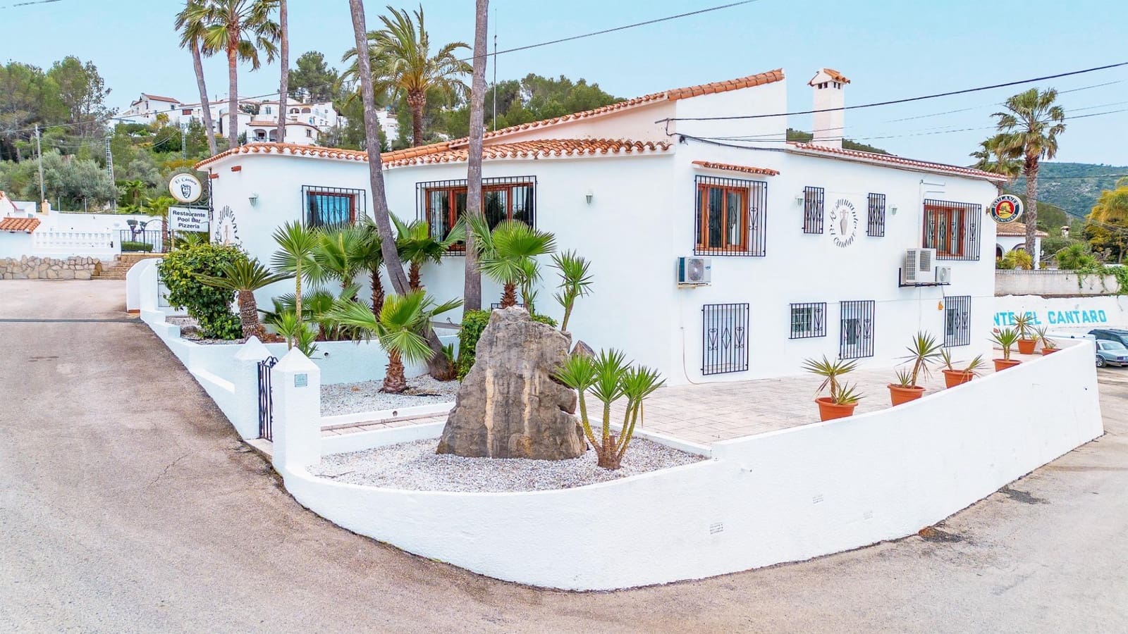 4 slaapkamer Villa te koop in Orba met zwembad garage - € 680.000 (Ref: 8879813)