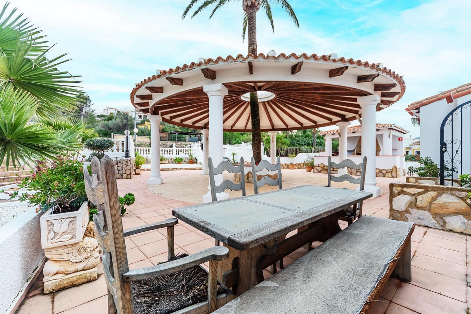 4 slaapkamer Villa te koop in Orba met zwembad garage - € 680.000 (Ref: 8879813)