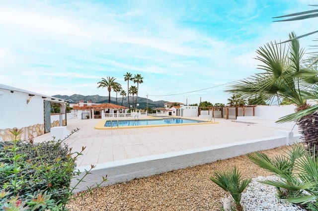 4 camera da letto Villa in vendita in Orba con piscina garage - 680.000 € (Rif: 8879813)