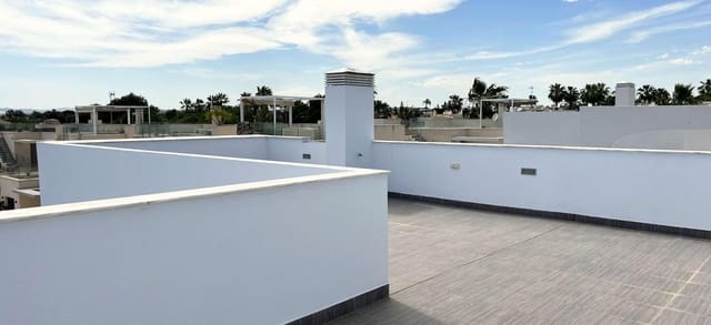 3 bedroom Villa for sale in Ciudad Quesada, Rojales with pool - € 529,000 (Ref: 8900205)