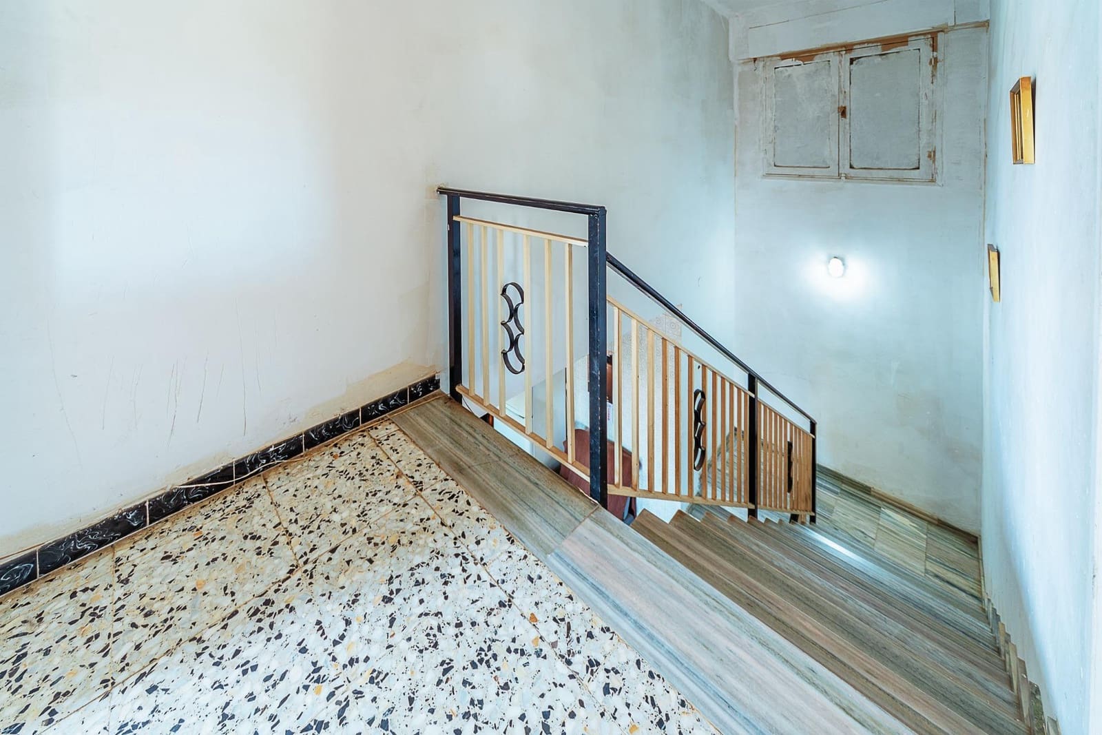 5 bedroom Villa for sale in Elche / Elx with pool garage - € 297,000 (Ref: 8902403)