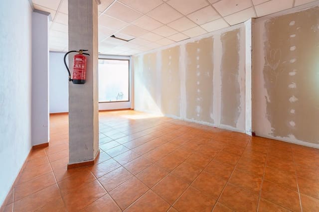 Erhverv til salg i Mula - € 106.000 (Ref: 8905575)