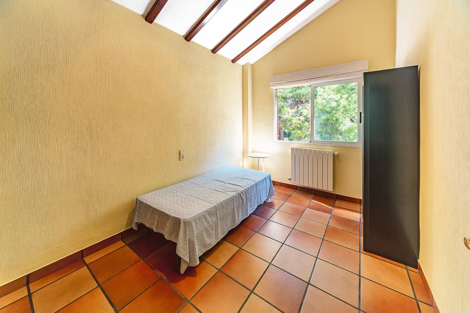 4 chambre Villa/Maison à vendre à Elda avec garage - 399 000 € (Ref: 8905576)