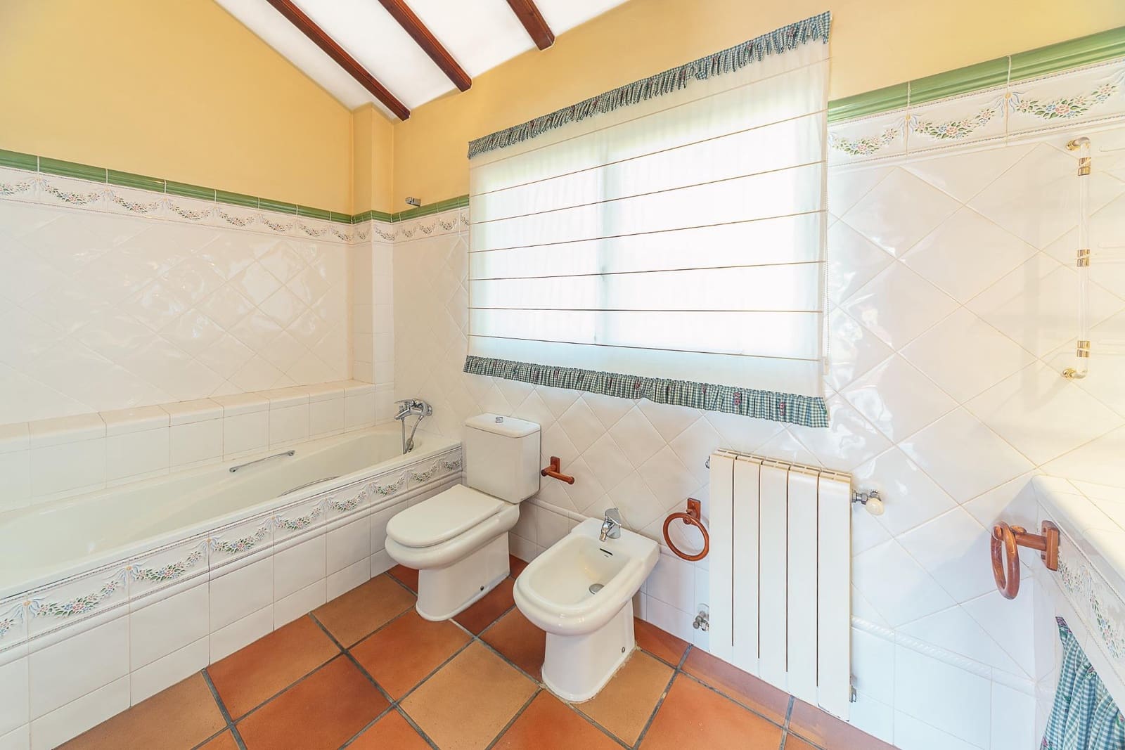 4 chambre Villa/Maison à vendre à Elda avec garage - 399 000 € (Ref: 8905576)