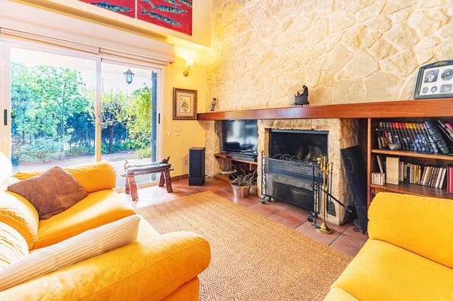 4 chambre Villa/Maison à vendre à Elda avec garage - 399 000 € (Ref: 8905576)