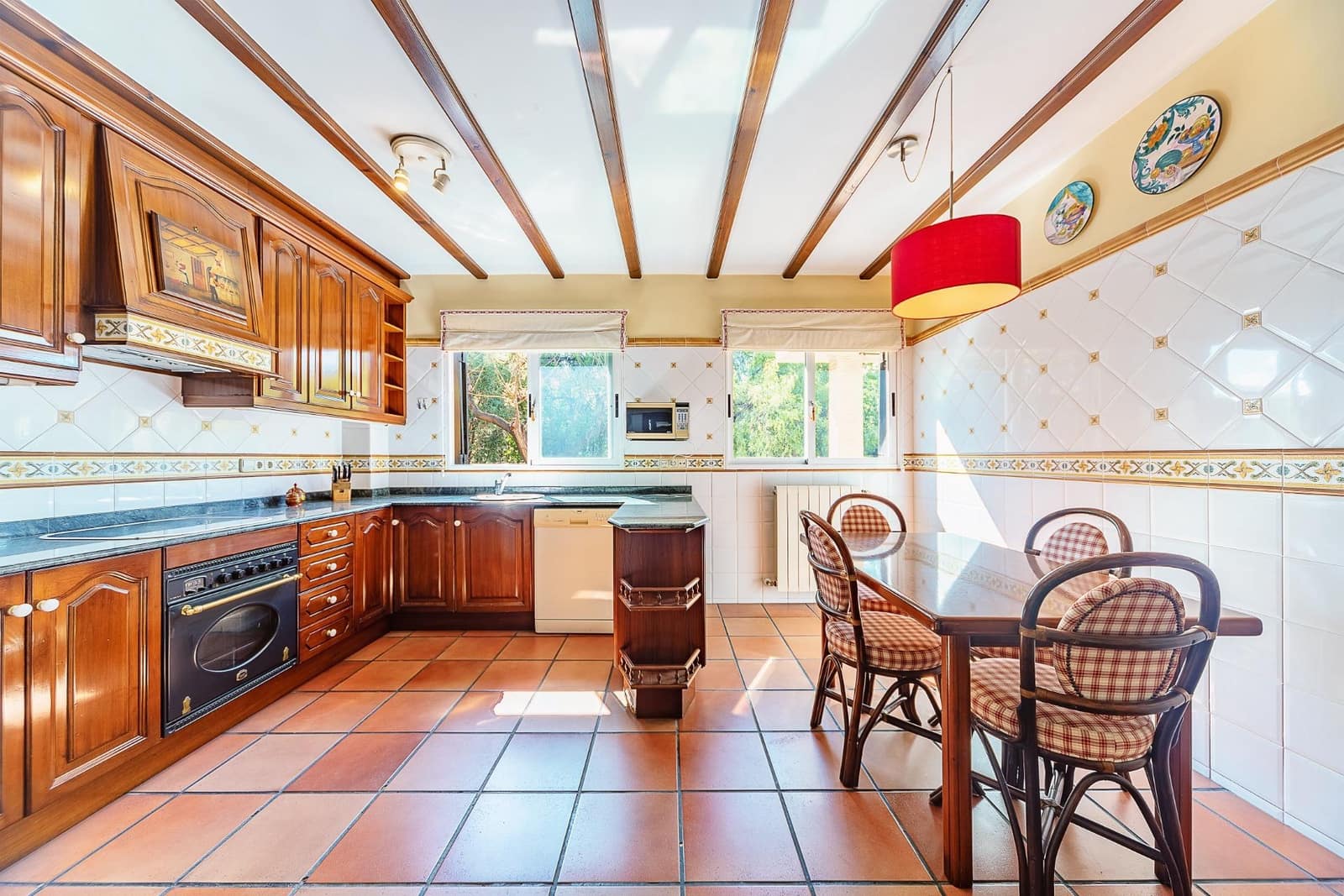 4 soverom Villa til salgs i Elda med garasje - € 399 000 (Ref: 8905576)