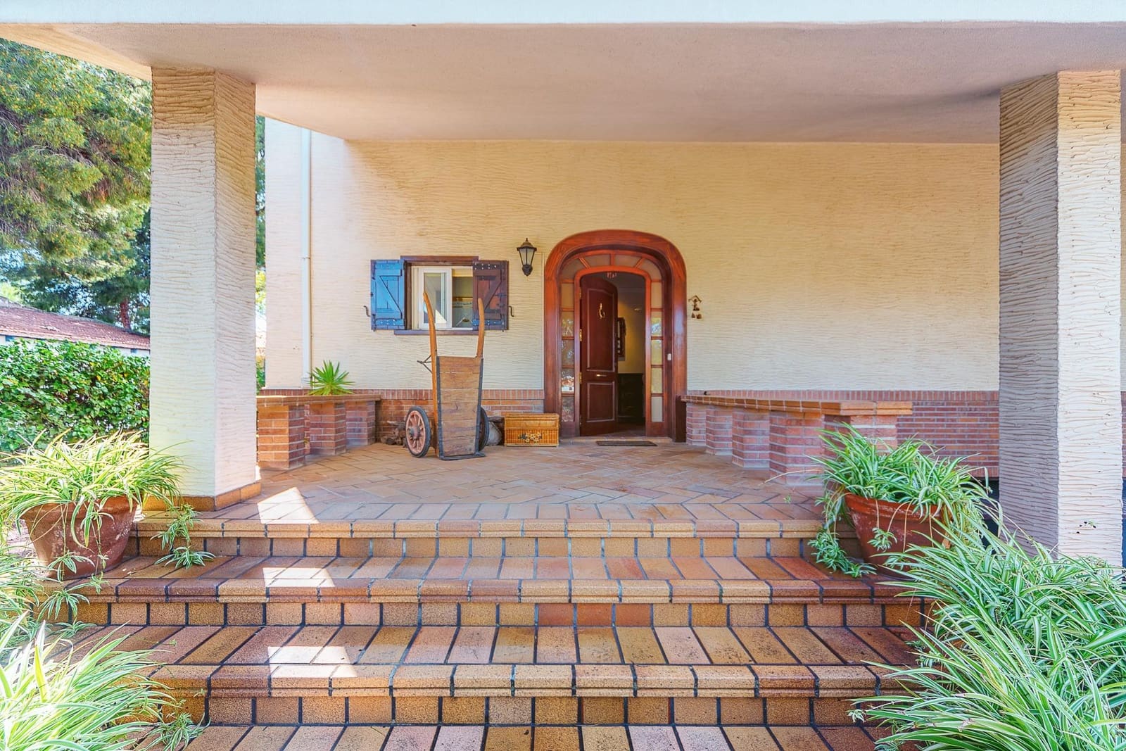 4 soverom Villa til salgs i Elda med garasje - € 399 000 (Ref: 8905576)