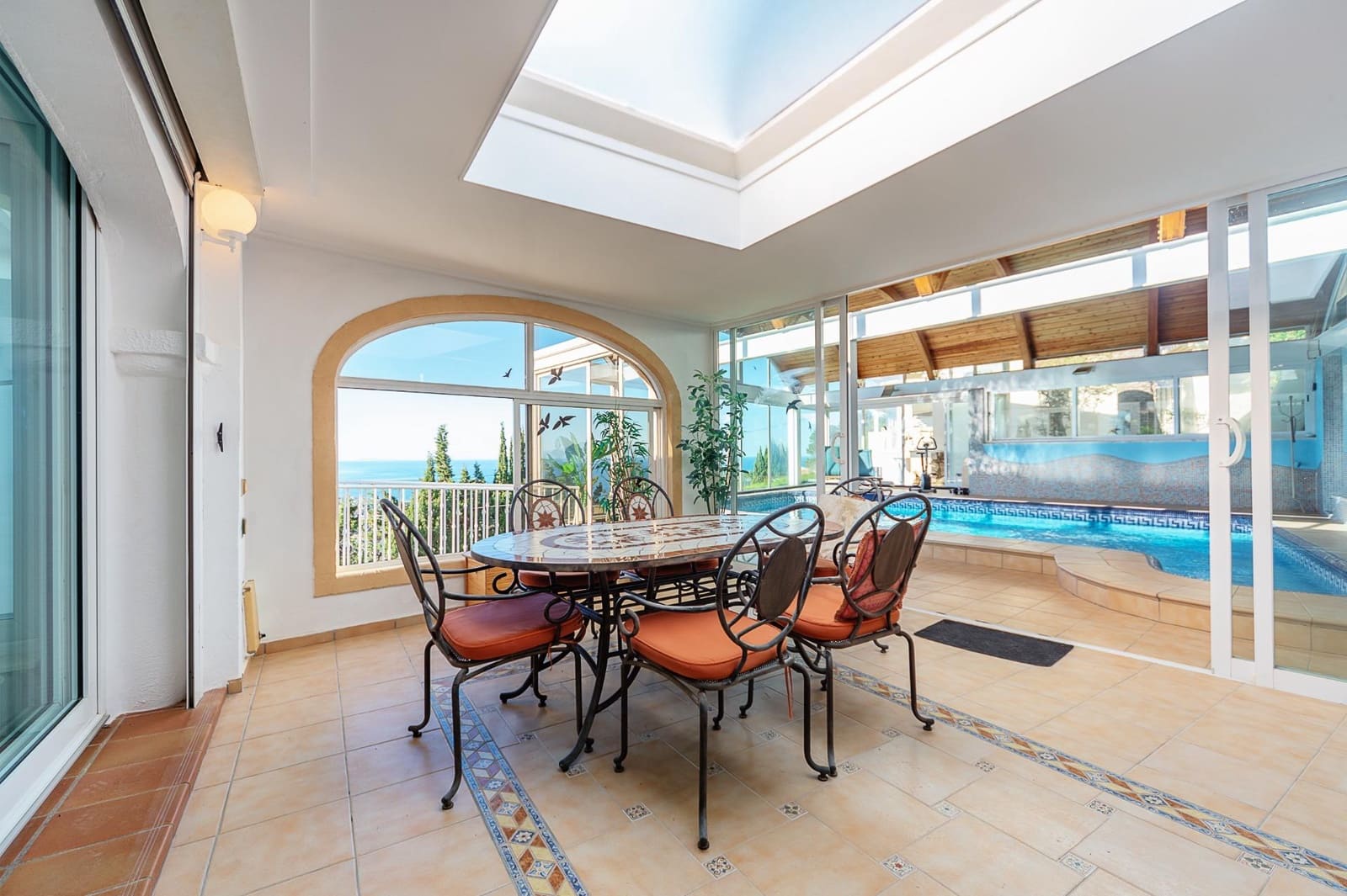 6 makuuhuone Huvila myytävänä paikassa Denia mukana uima-altaan 
autotalli - 1 350 000 € (Ref: 8907750)