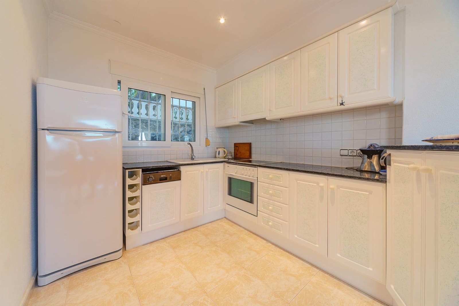 6 makuuhuone Huvila myytävänä paikassa Denia mukana uima-altaan 
autotalli - 1 350 000 € (Ref: 8907750)