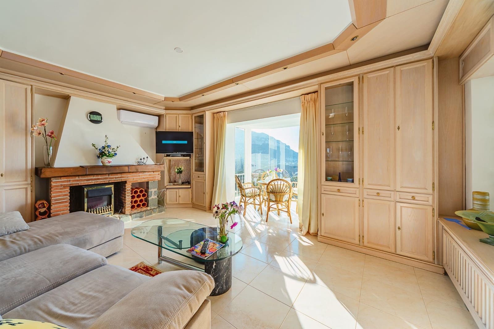 6 makuuhuone Huvila myytävänä paikassa Denia mukana uima-altaan 
autotalli - 1 350 000 € (Ref: 8907750)