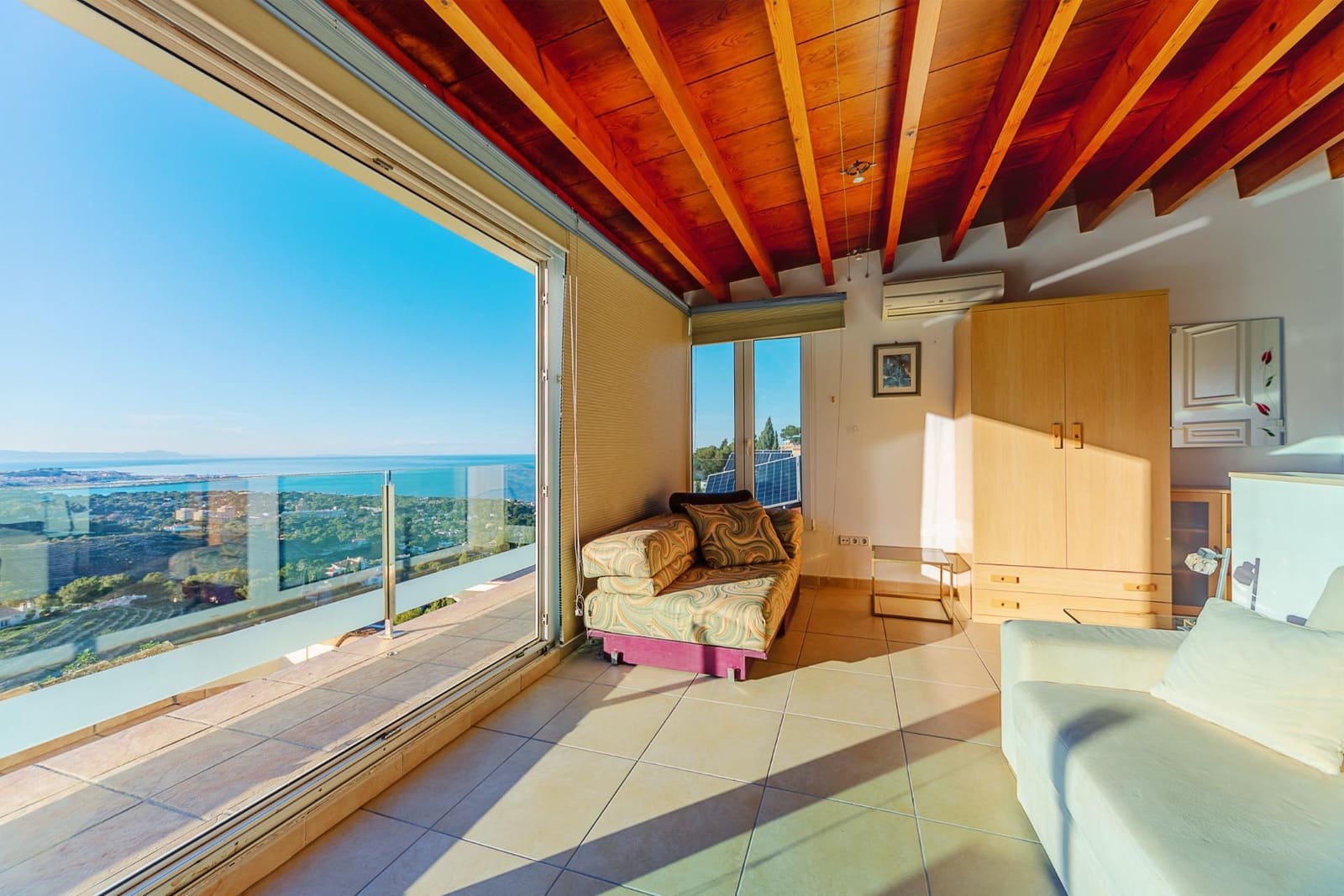 6 makuuhuone Huvila myytävänä paikassa Denia mukana uima-altaan 
autotalli - 1 350 000 € (Ref: 8907750)