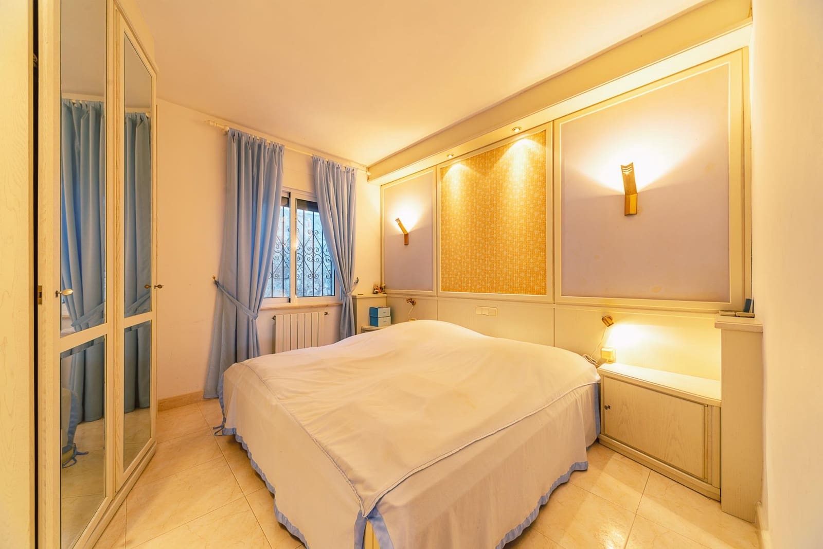 6 makuuhuone Huvila myytävänä paikassa Denia mukana uima-altaan 
autotalli - 1 350 000 € (Ref: 8907750)