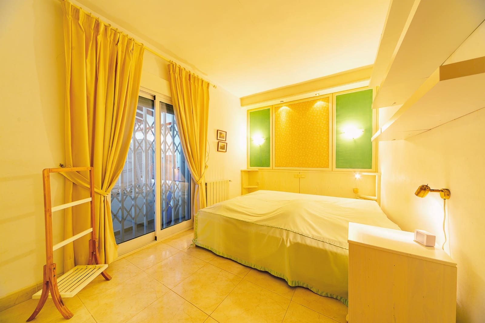 6 makuuhuone Huvila myytävänä paikassa Denia mukana uima-altaan 
autotalli - 1 350 000 € (Ref: 8907750)