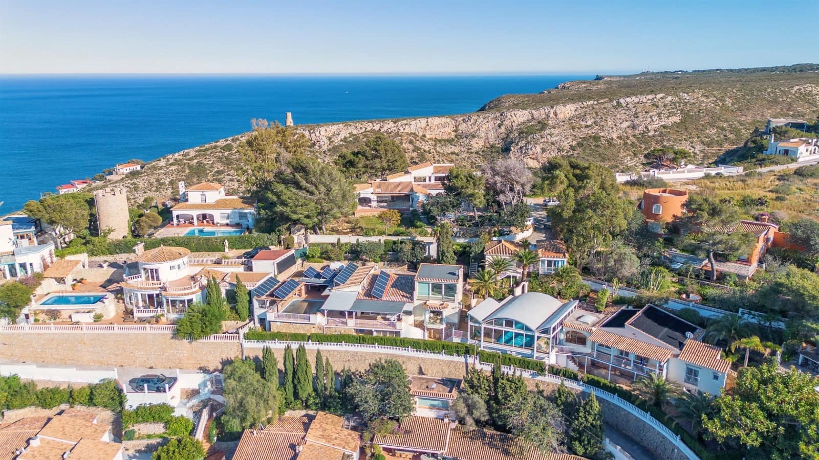 6 makuuhuone Huvila myytävänä paikassa Denia mukana uima-altaan 
autotalli - 1 350 000 € (Ref: 8907750)