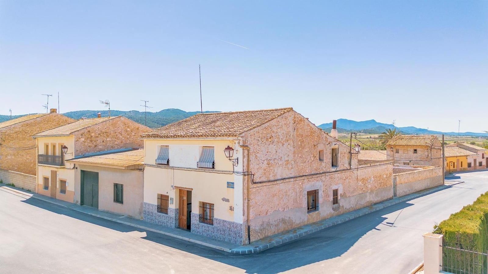 5 sypialnia Finka/Dom wiejski na sprzedaż w Jumilla - 90 000 € (Ref: 8907752)