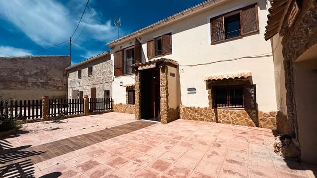 2 slaapkamer Finca/Landhuis te koop in Monóvar / Monóver - € 220.000 (Ref: 8913102)