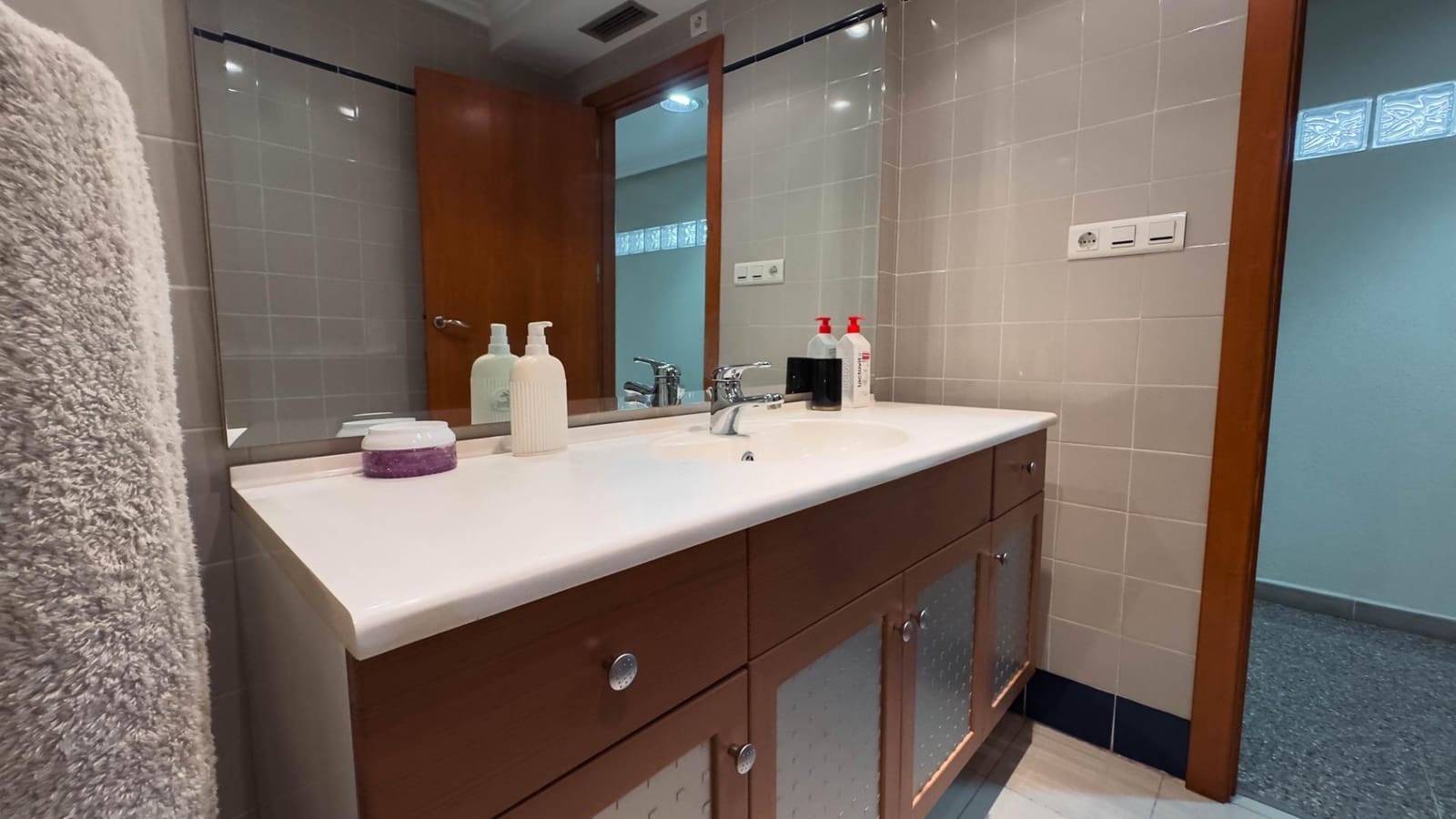 5 soverom Kommersiell til salgs i Elche / Elx - € 130 000 (Ref: 8921355)