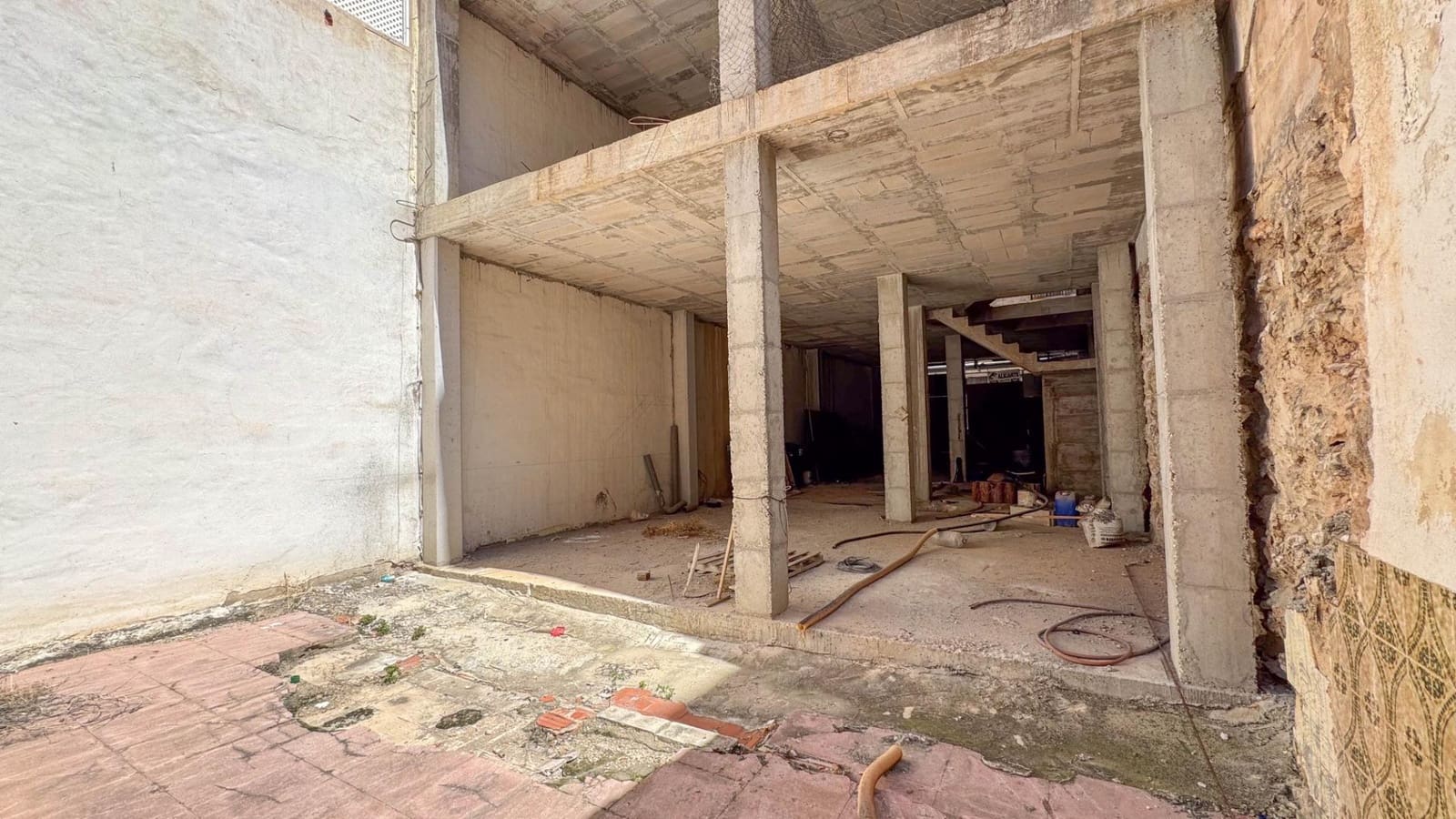 Tomt till salu i Elche / Elx - 375 000 € (Ref: 8921356)