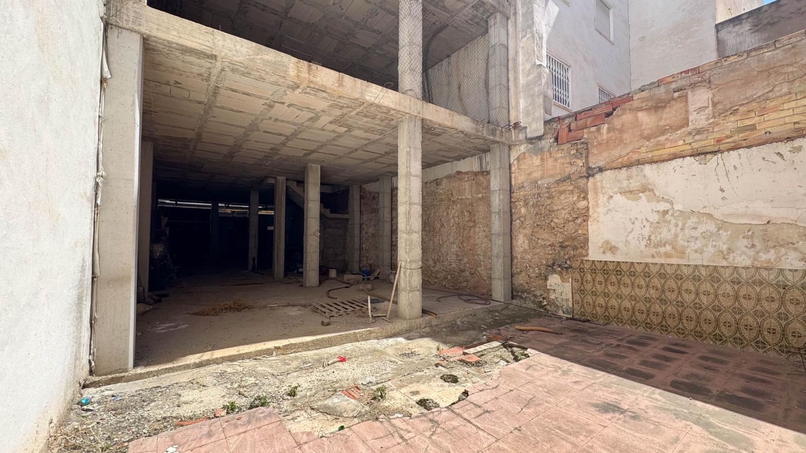 Tomt till salu i Elche / Elx - 375 000 € (Ref: 8921356)