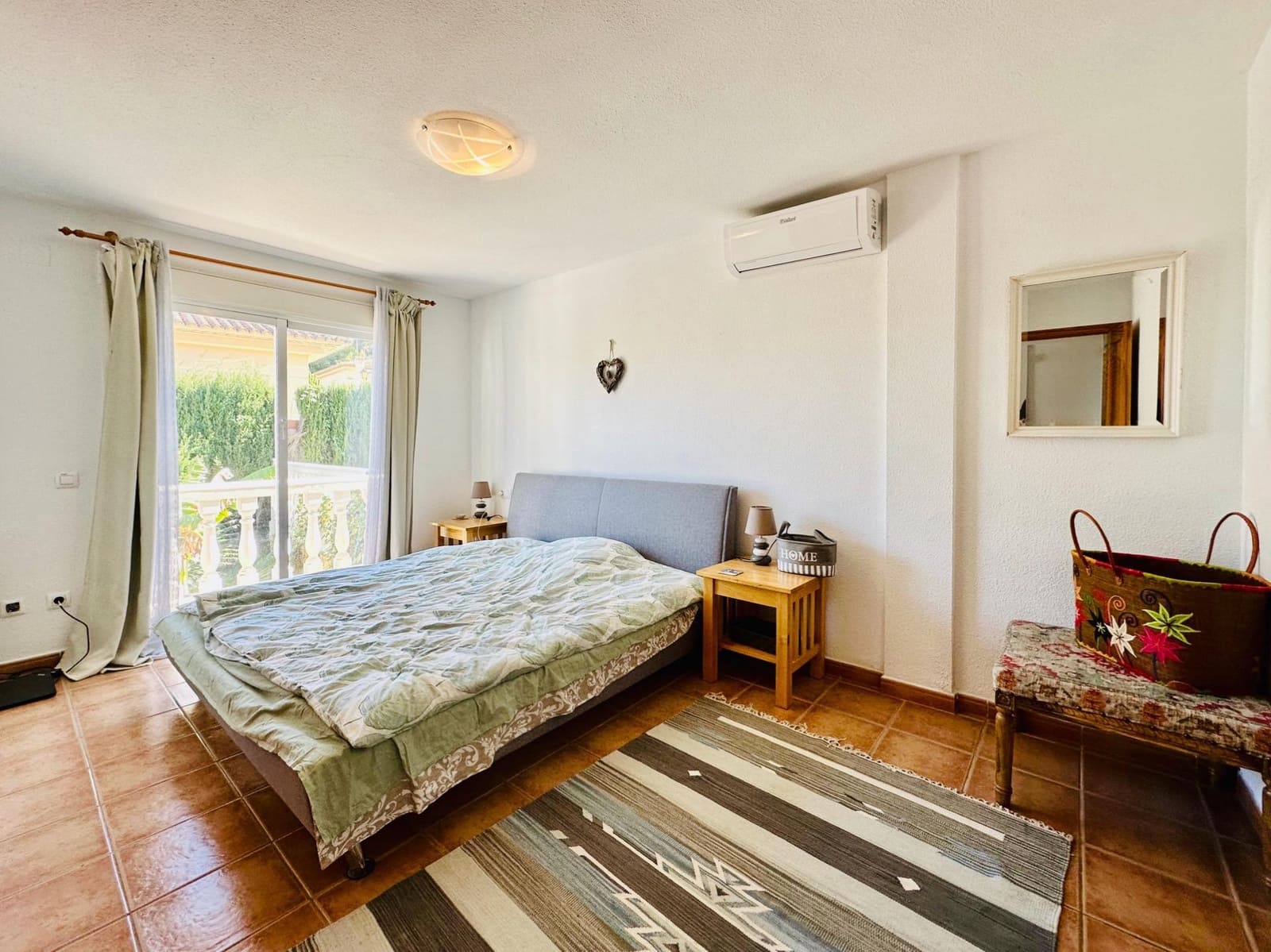 6 slaapkamer Villa te huur in La Nucia met zwembad - € 2.290 (Ref: 8928849)
