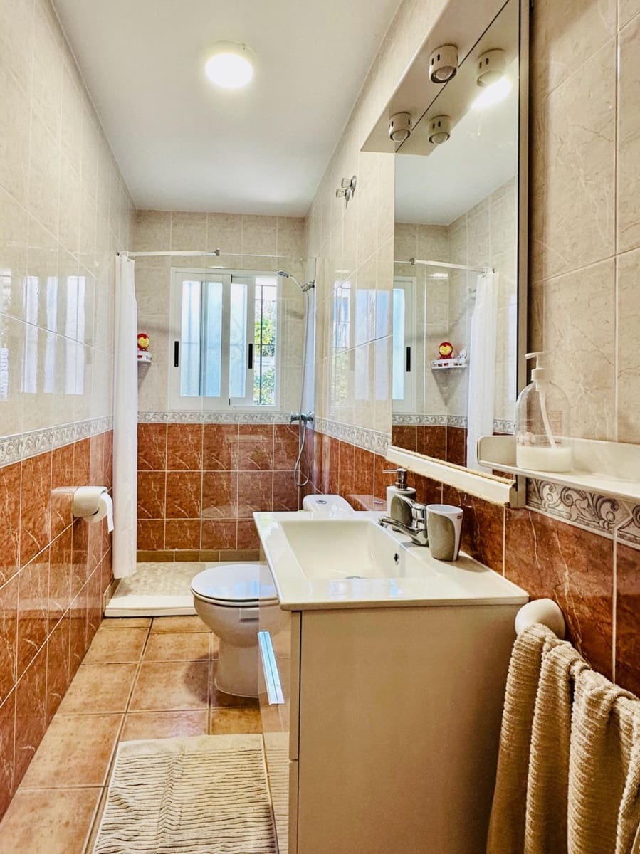 6 slaapkamer Villa te huur in La Nucia met zwembad - € 2.290 (Ref: 8928849)