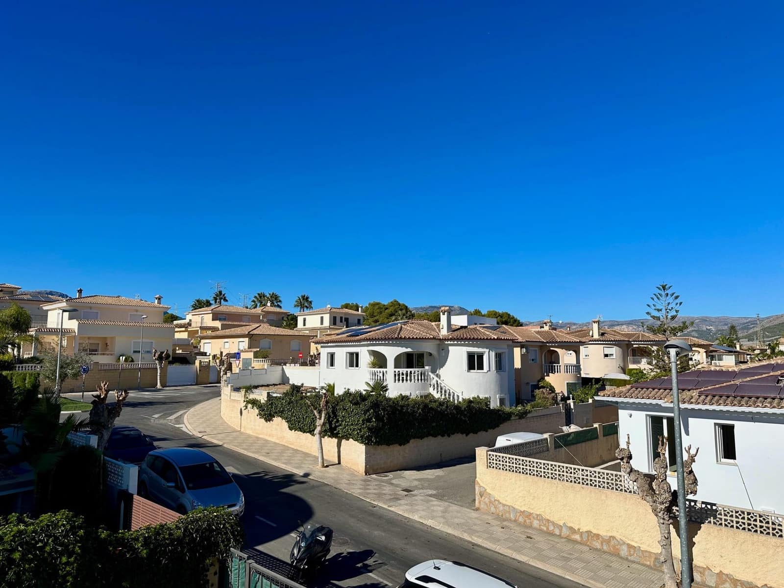6 slaapkamer Villa te huur in La Nucia met zwembad - € 2.290 (Ref: 8928849)