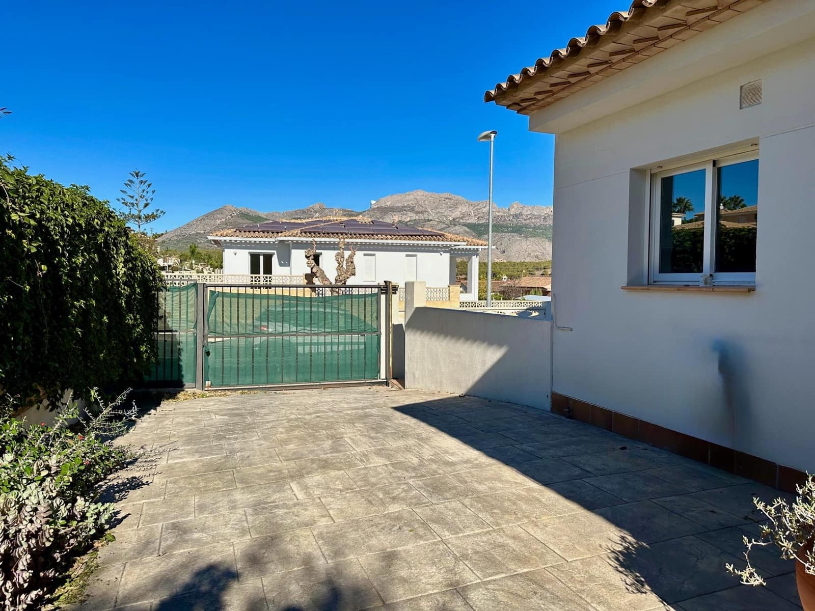 6 slaapkamer Villa te huur in La Nucia met zwembad - € 2.290 (Ref: 8928849)